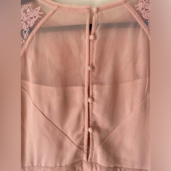 Urban outfitters embroidered dress - Picture 5 of 9